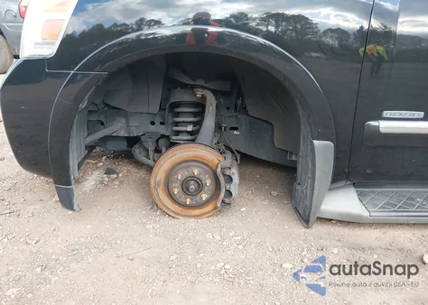 2015 Nissan Armada Platinum z USA, uszkodzony, nr VIN 5N1BA0NE7FN620670